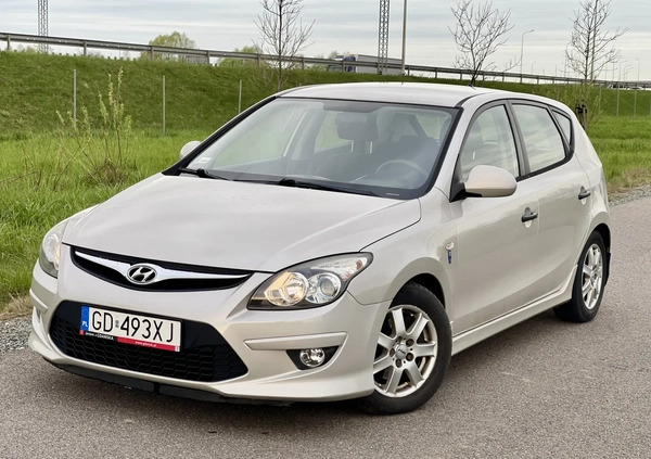 Hyundai I30 cena 14700 przebieg: 234000, rok produkcji 2010 z Elbląg małe 326